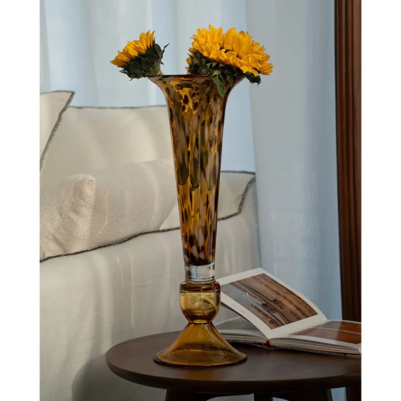 Medieval glass vase pattern ornament, living room flower arrangement, high-end home decoration ins style high foot