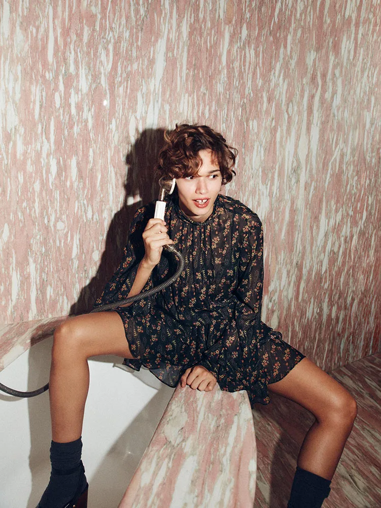 الراقية ZA2025 المرأة شتاء جديد الأزهار طباعة فقاعة الدكتور Ele Faionable عادية مريحة تناسب مختلف Ocns