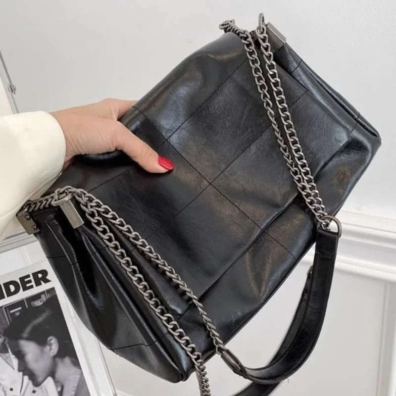 

2024 Hot Sell New Fashion Women's Commuter Bags Niche Chain Crossbody Bag Ladies Shoulder Large Capacity Handbag Cross Square