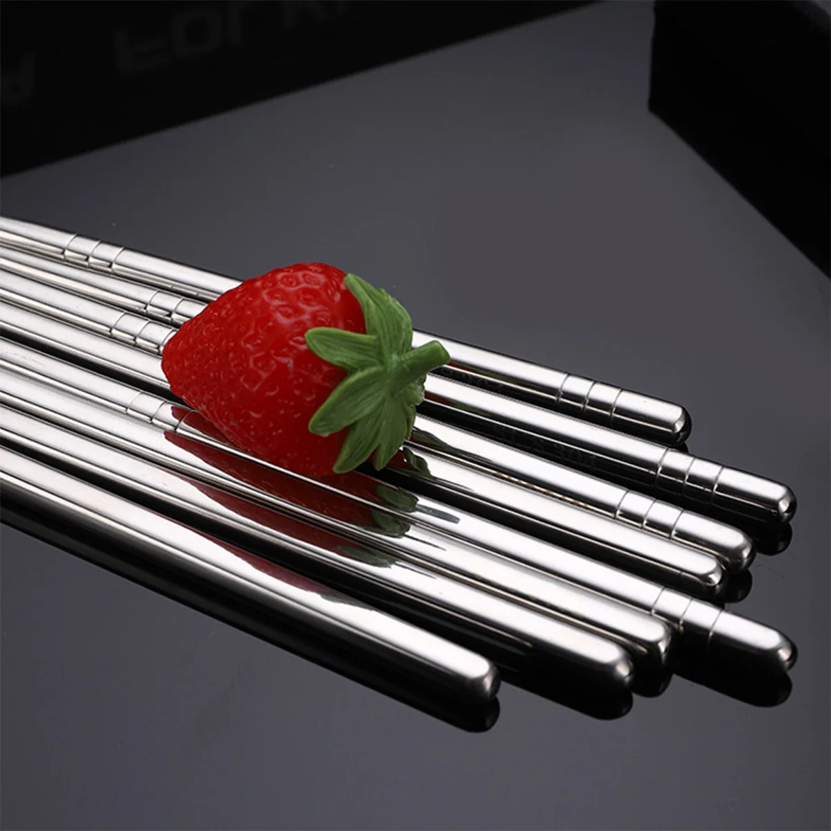 

5 Pairs Dishwasher Safe Metal Chopsticks Stainless Steel Chopsticks Set Reusable Wooden Chopsticks Japanese Chinese Chopsticks