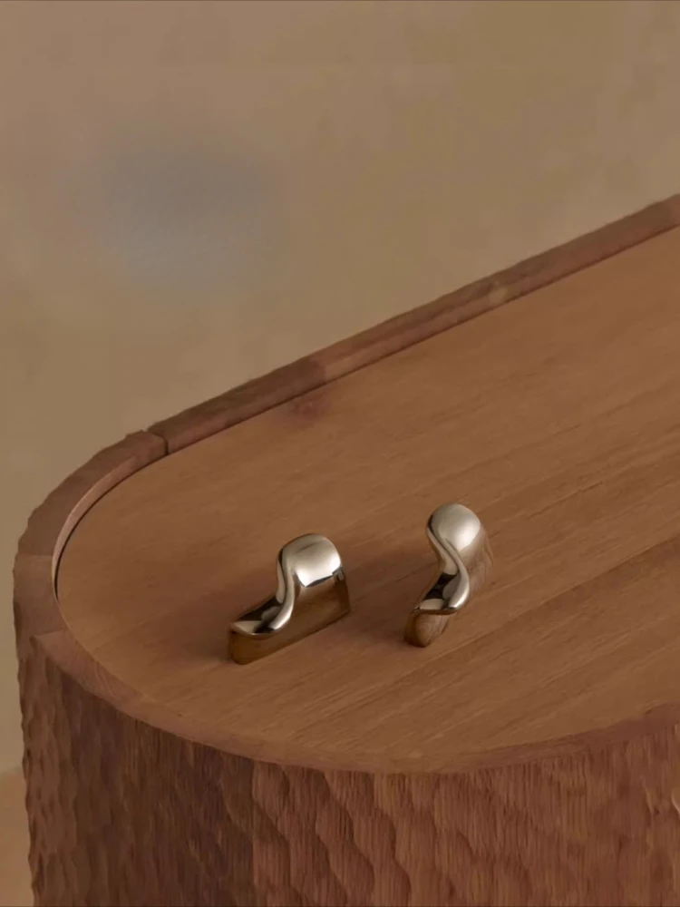 

Ручка ящика в среднем древнем стиле, ручка двери шкафа, маленькая ручка из титана и серебра, латунная ручка