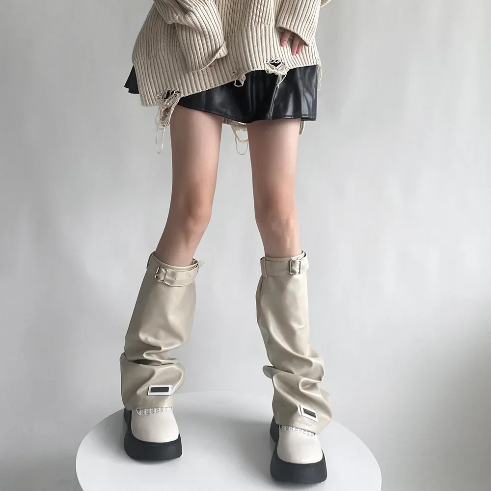 

Женские гетры из искусственной кожи, манжеты для ботинок в стиле Y2K, новые модные чехлы для ног с металлической биркой и пряжкой для женщин
