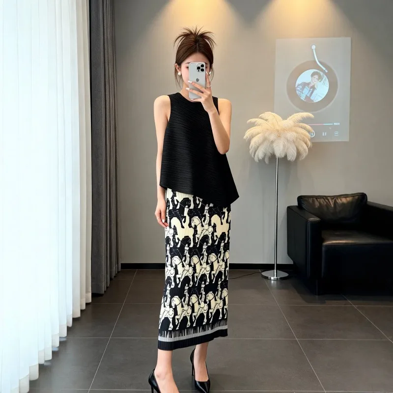 Miyake Pleated New 2026 Original Pleated Casual Fashion Summer Retro Slim Fit Knight Print Skirt Versatile Straight Skirt Pleat