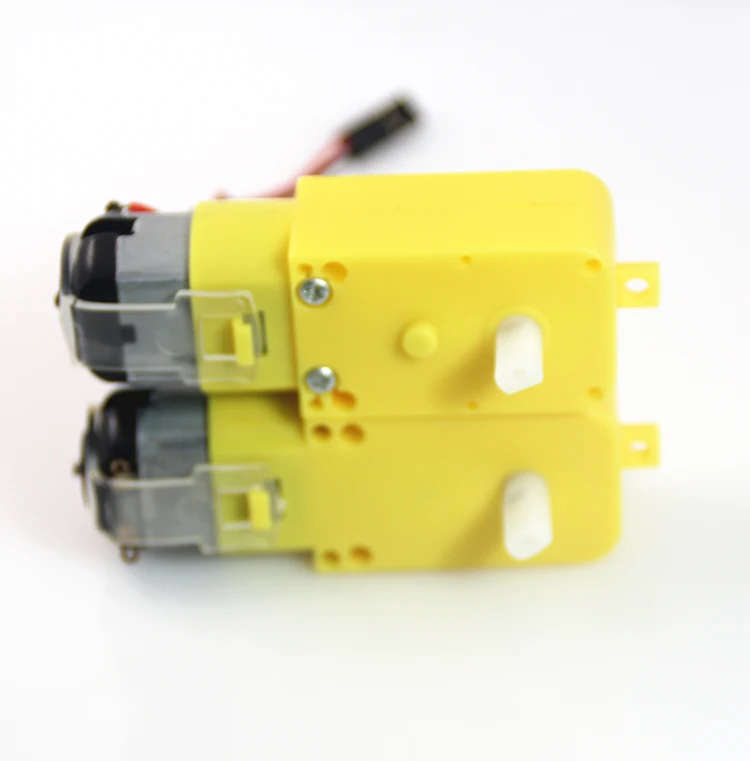 Motor de engrenagem de plástico 2PCS 130 DC para chassi de carro robô