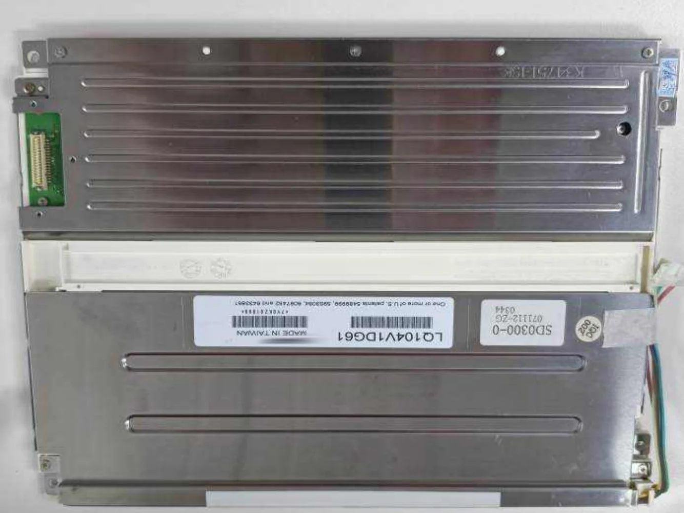 Tela LCD LQ121S1DG61