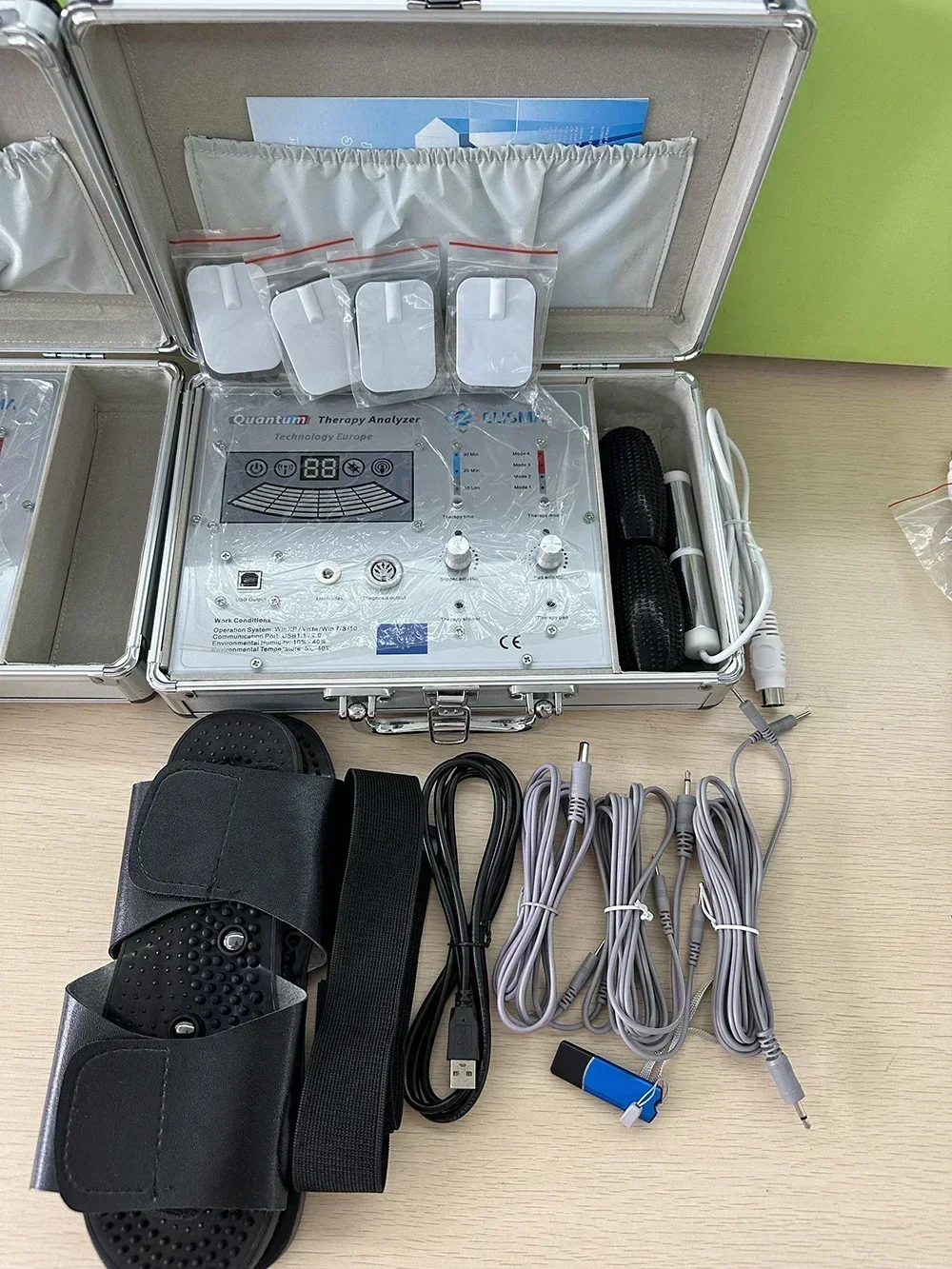In stock  Quantum Magnetic Resonance Body Scanner Healthy Analyzer and Sub Health Diagnosis Therapy Machine Healthcare Supply