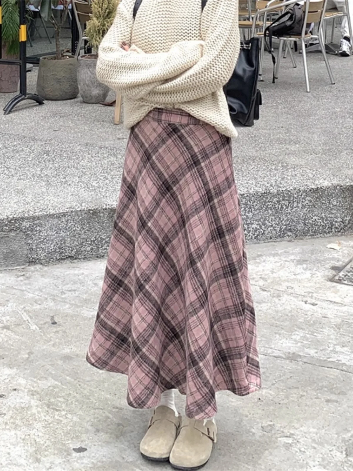 Damska spódnica wełniana w kratę, długa spódnica w kształcie litery A, jesienno-zimowa, nowa, retro, z wysokim stanem, midi, wyszczuplająca, uniwersalna.