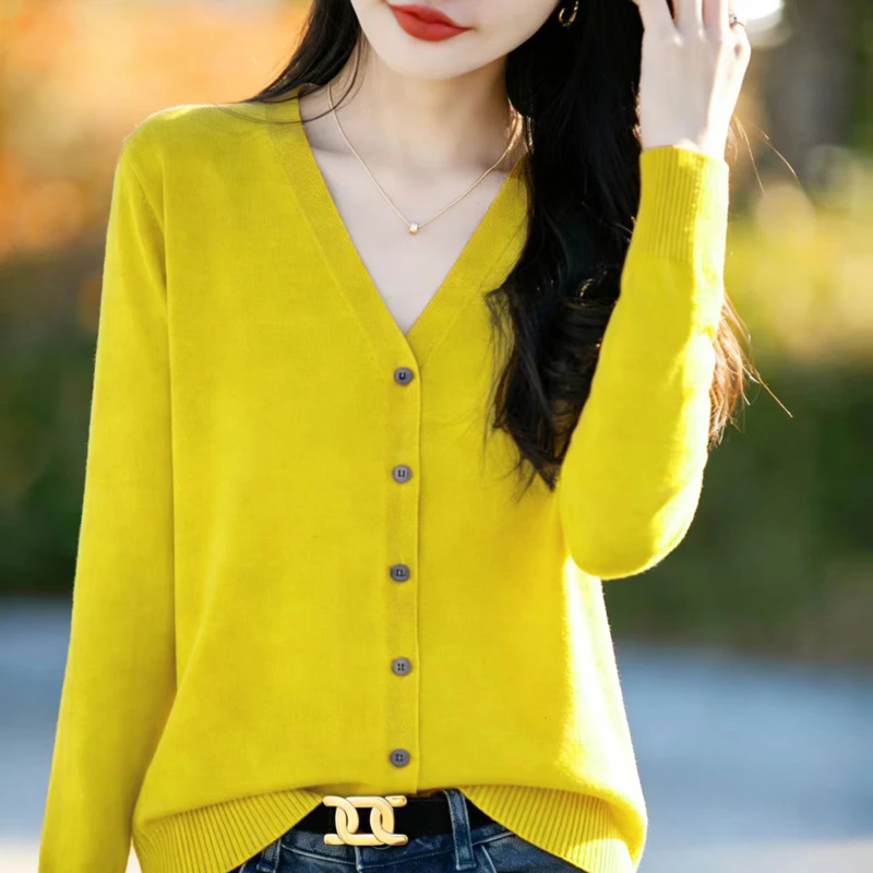 Women's Cotton Long Sleeved Cardigan V-Neck Casual Sports Top for Spring And Autumn