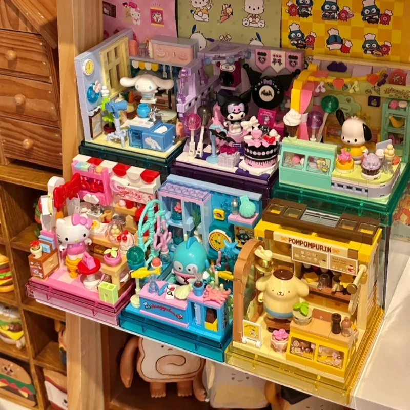 

Sanrio Building Blocks Cinnamoroll Kuromi Assembly Model DIY Micro Scene Ornaments Children's Educational Toys Birthday Gifts