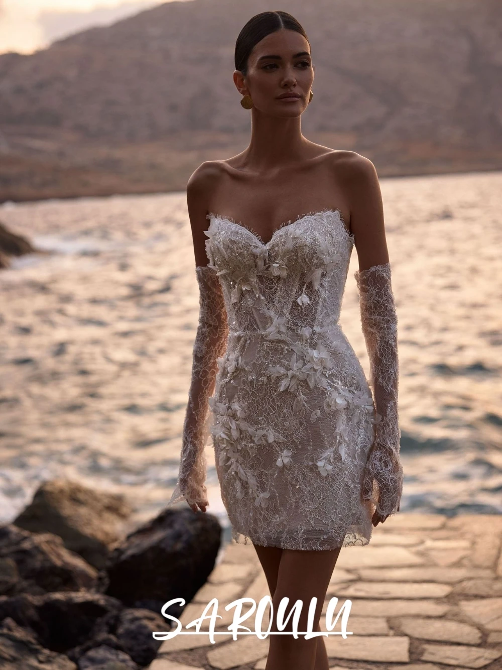 

Short Sparkling Sweetheart Neck Wedding Dress Charming Flowers Customized Lace Pearls Detachable Sleeves Bridal Gown No Veil