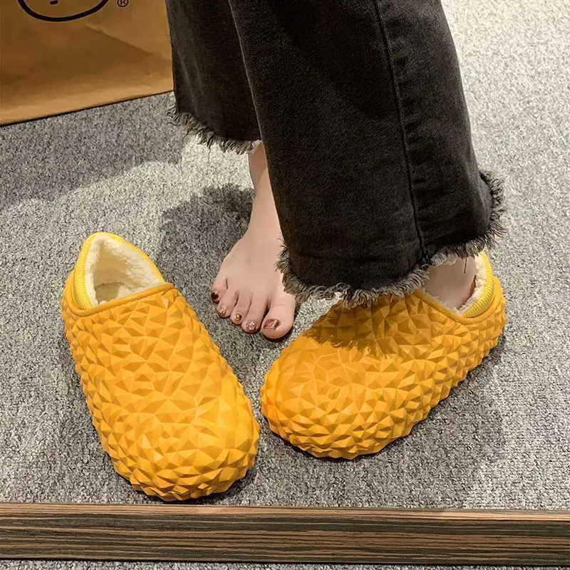 Durian bag with cotton slippers, women's autumn and winter personality, quirky home shoes, fashionable sense, anti slip outer