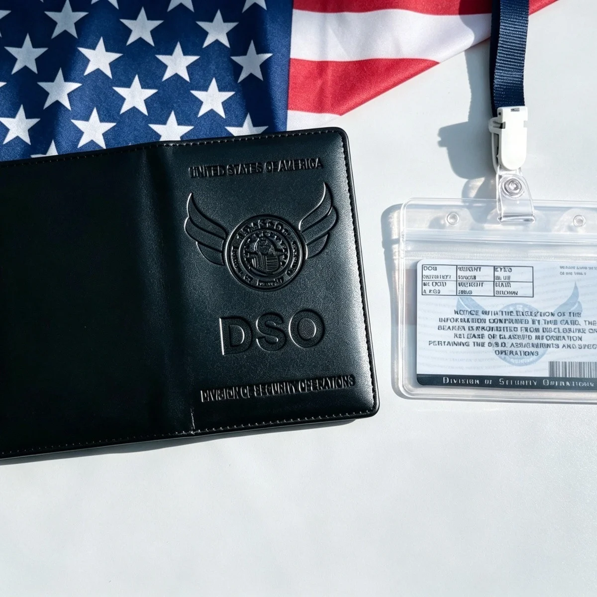 IN STOCK Leon S. Kennedy Cosplay Prop DSO ID Card Holder Set Leather Badge Wallet with Name Cards Costume Role Play Display Gift