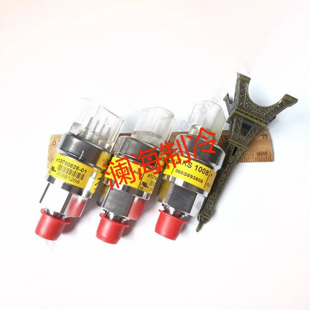 New Trane pressure sensor transmitter TDR00369 TDR00736 AKS1008 060G593505 X13790348100 0-50PSIA