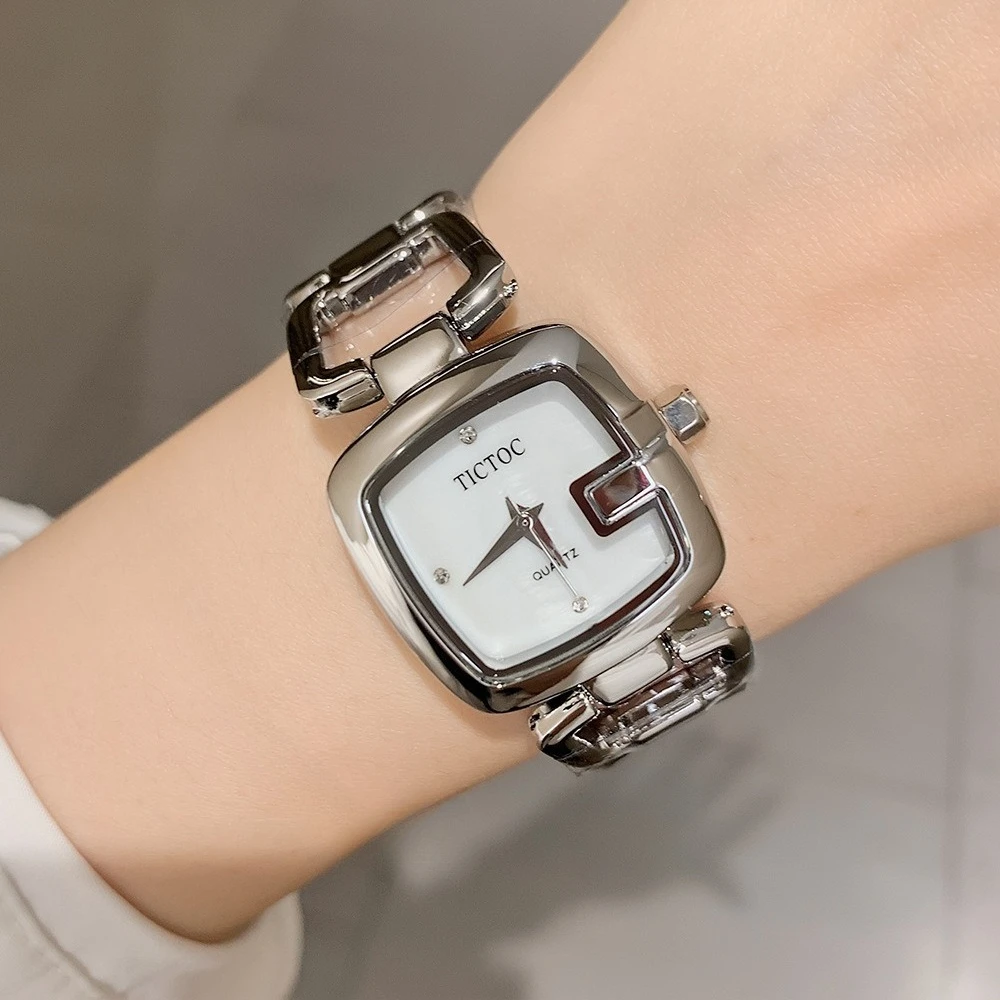 Ladies Steel Watch Waterproof Quartz Movement Fashion Jewelry Clasp Retro Square Dial Womens Timepiece