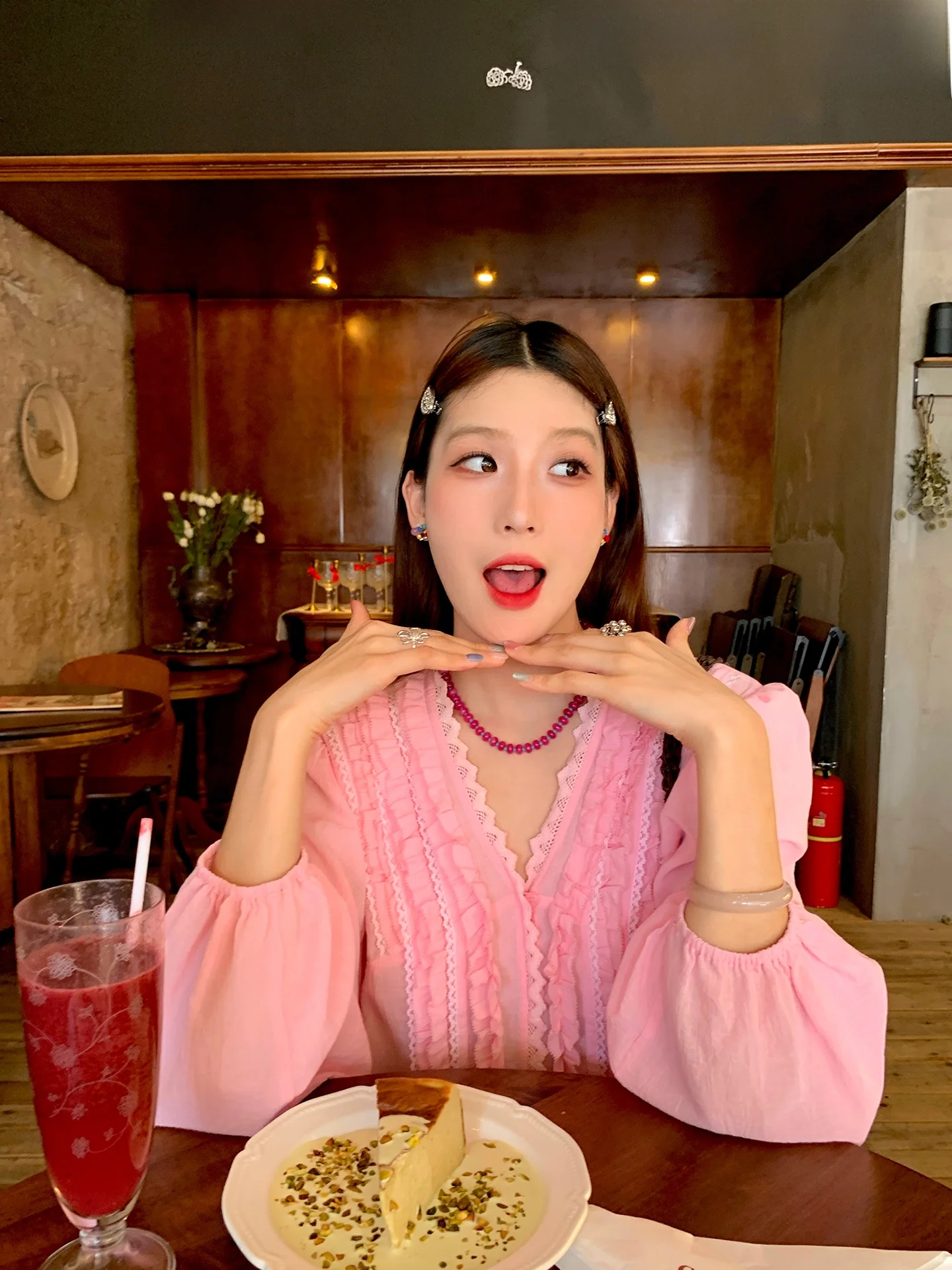 

Розовый пузырь Све V-Ne Свободный топ женский irt Ранняя осень Новое поступление Tefamani Чистый хлопок Корейский Sle Дышащая кожа-...