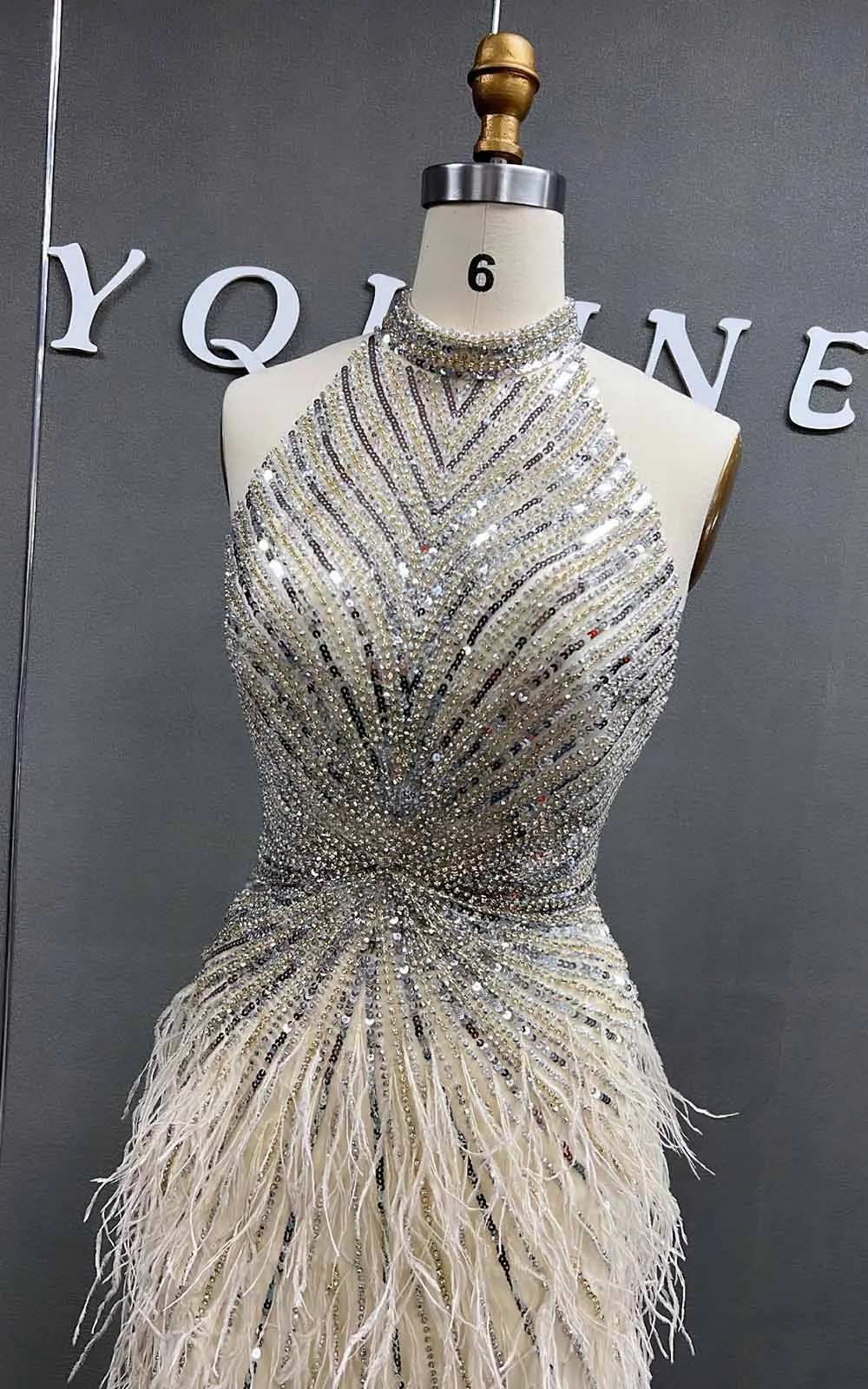 Fashion Halter Beige Feathers Crystals Evening Dresses Backless Mermaid Tulle Beaded Formal Women Party Dress