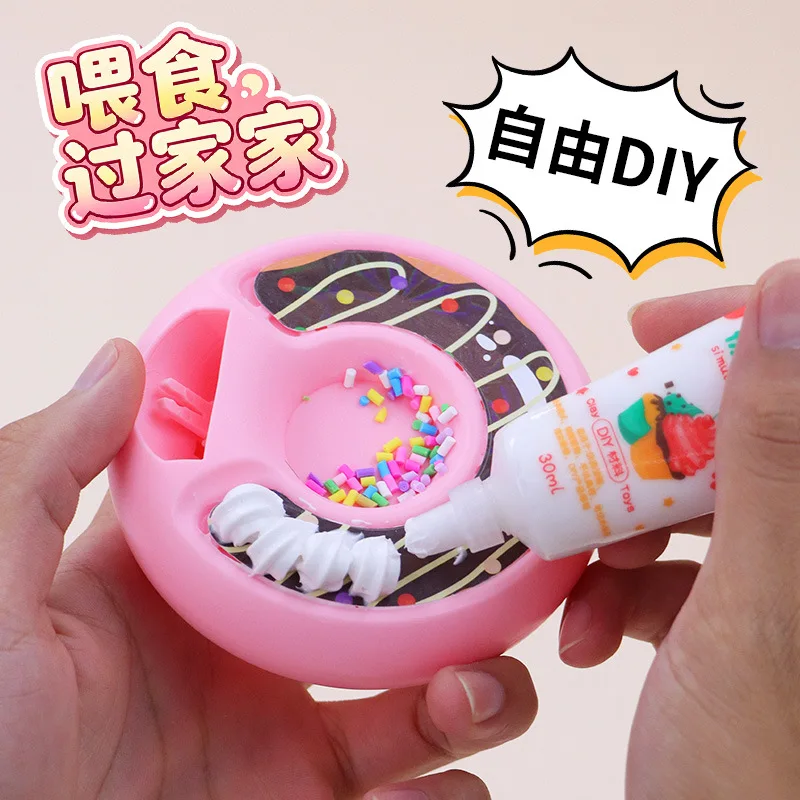 ชุดของเล่นโดนัทให้อาหารสัตว์เลี้ยงแบบใหม่ สร้างสรรค์ สนุกสนาน DIY ครีมกาวทำโดนัท ของเล่นบทบาทสมมติ ของเล่นปริศนา ของขวัญวันเกิดสำหรับเด็กผู้หญิง