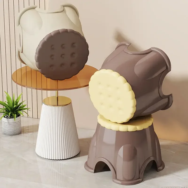 Chair Thickened Portable Home Chair Outdoor Back Chair Plastic Folding ， Taburete Cocina， Dining Chairs