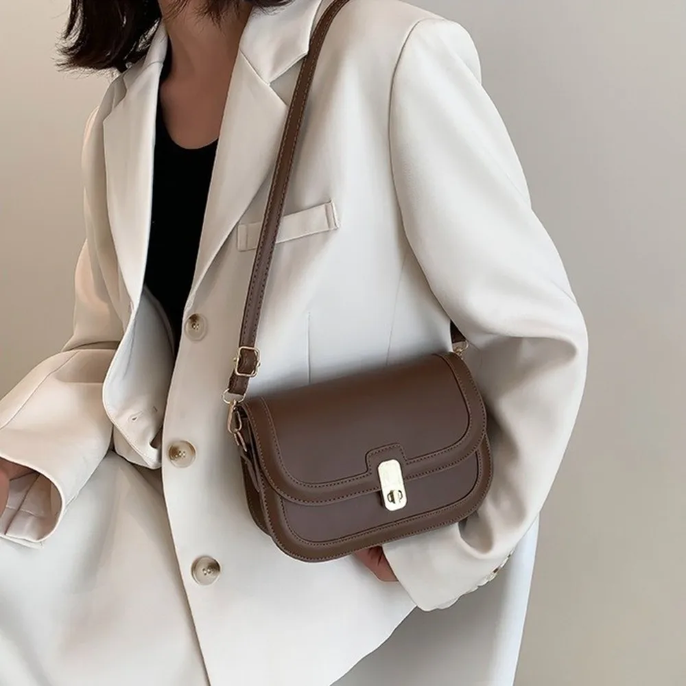 

Простая текстура, сумка через плечо из искусственной кожи, квадратная сумка через плечо в корейском стиле, однотонная универсальная женская сумка для подмышек, дорожная сумка