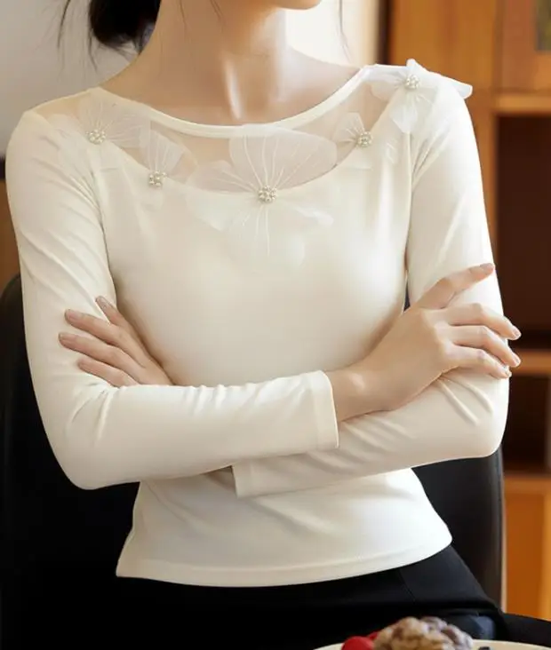 

Women's T-Shirt 2026 Spring and Autumn Slim Fit Elegant 3D Decal Decoration, Mesh Splicing, Fashionable Long Sleeved T-Shirt