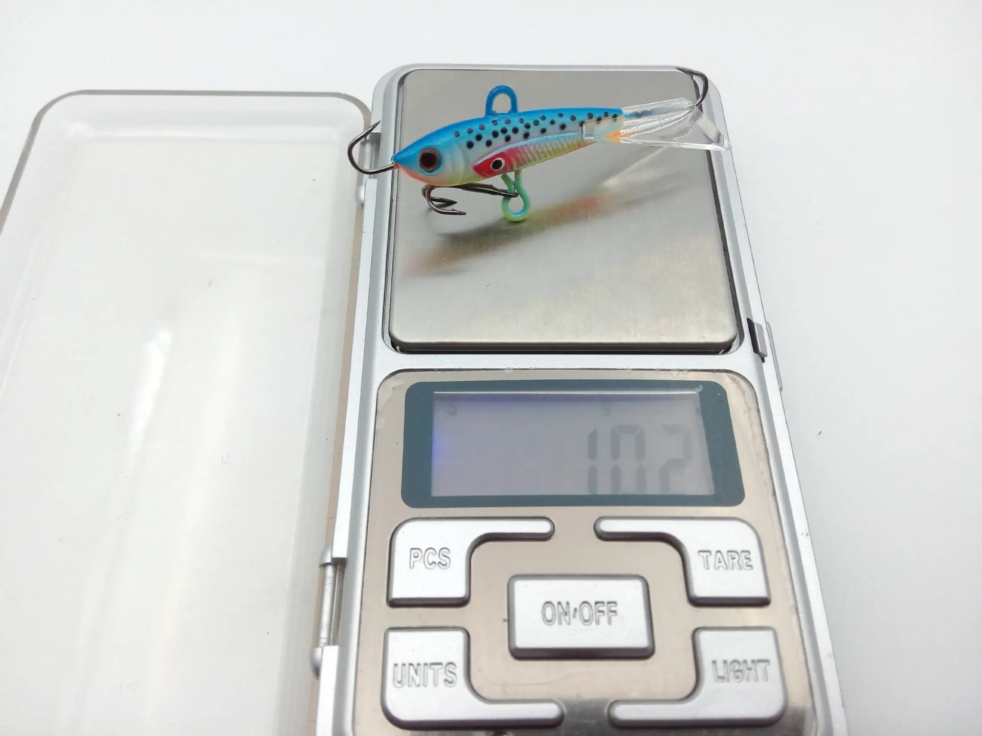 Señuelos vibradores metálicos 3D para lucio, carpa y swimbait - imagen 3
