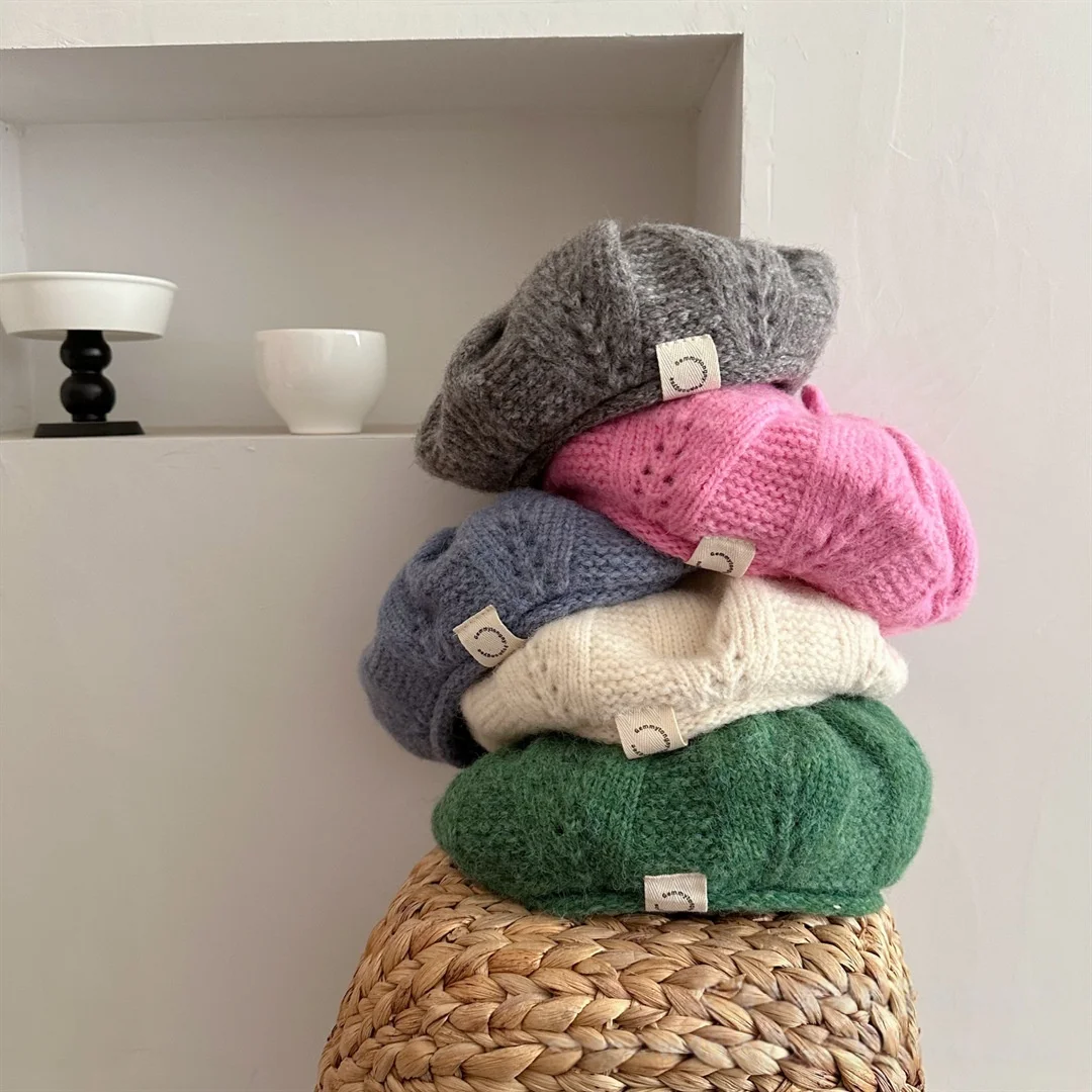 

Retro Knitted Beret Hat Gender Neutral One Size Fits 2-10T Cozy Winter Beanie Trendy Kids Headwear for Boys Girls