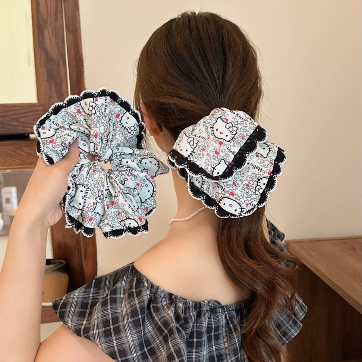 Miniso ブラック kt 猫白コミック風プリント腸サークル万能ヘアアクセサリーヘアサークル高級感