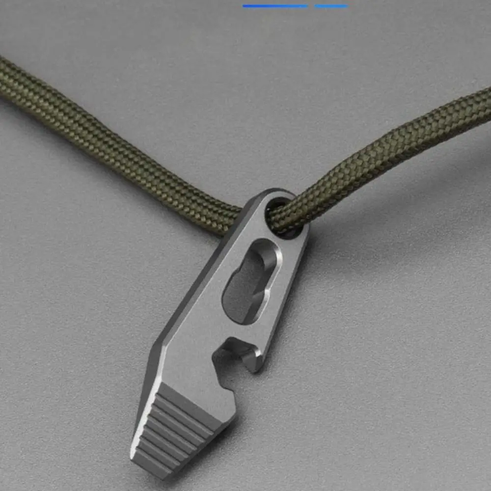 

High Quality Real Titanium Alloy Buckle Portable Multi-functional Super Lightweight Mini Man Car Keychain EDC Tool