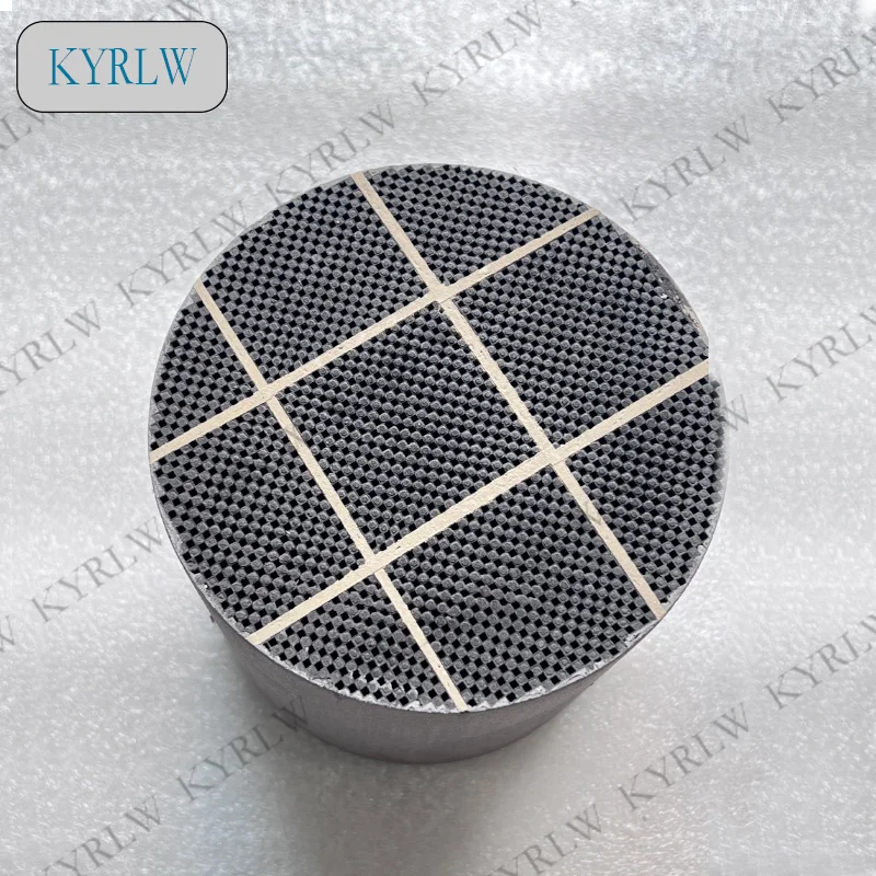 

Silicon Carbide DPF 118*110mm Cylindrical Diesel Particulate Filter SiC Core for Diesel Engines
