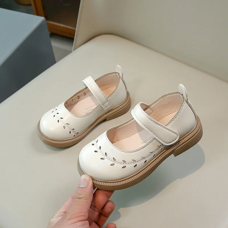 

Girls' Leather Shoes 2025 Spring/Autumn New Hollow Breathable Simple Kid's Princess Shoes Lightweight Children's Shoes 21-30