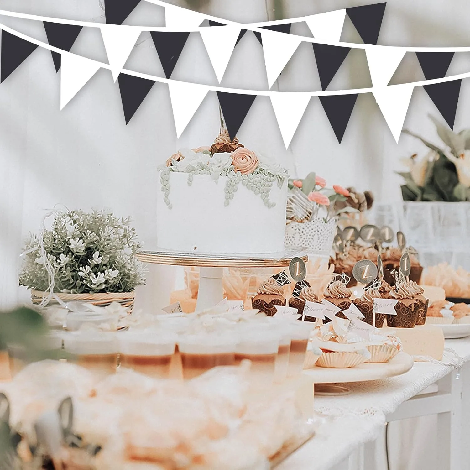 Description Picture 4 of itemBlack White Pennant Banner Flags String Fabric Triangle Bunting Flag,Party Decorations for Wedding, Birthday,Home Outdoor Garden