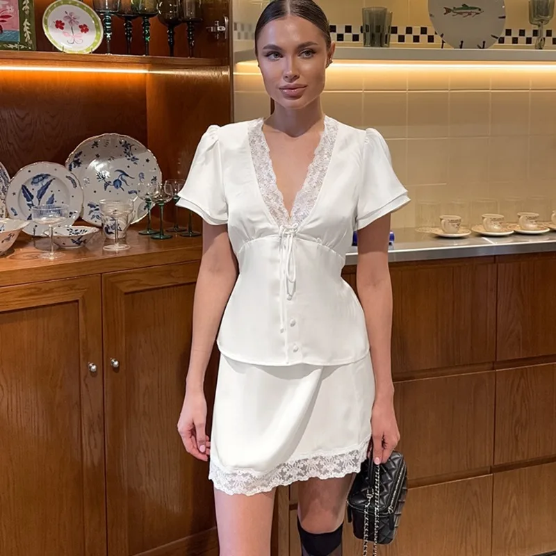 

Tuularose Summer Skirt 2-Piece Set Fashion Solid V-Neck Lace Patchwork Top Casual Skirt Sets New Vacation Party Women Dress Sets