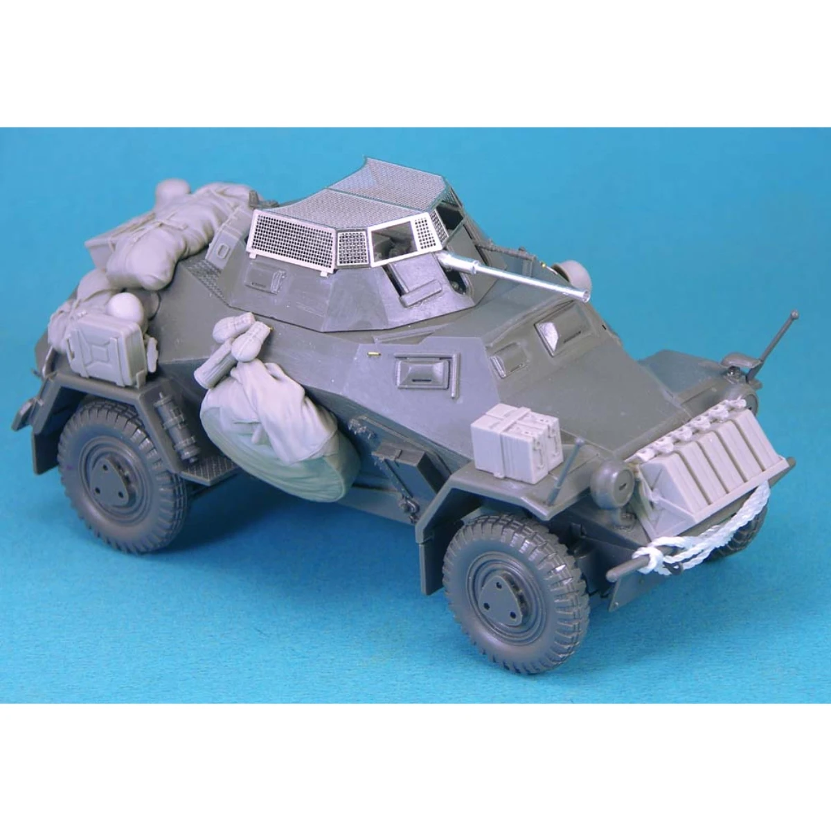 1/35 Resin unpainted model Kit, military theme, German Sd.Kfz.222 four wheel armor fitting, unassembled and unpainted GK, 867T