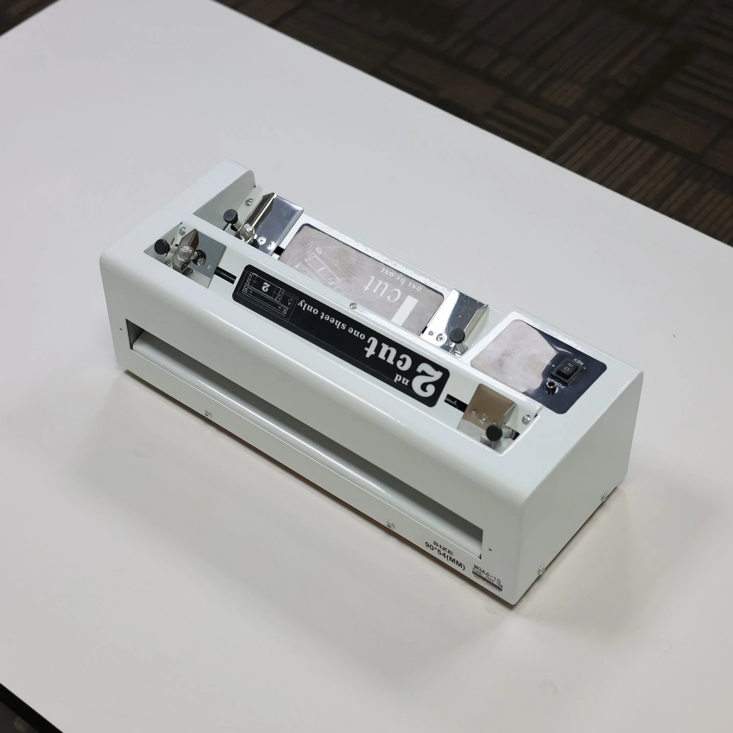 

QG-02 Multi-Material Card Slitter Machine - Precision Electric Cutter for PVC/A4 Commercial Use