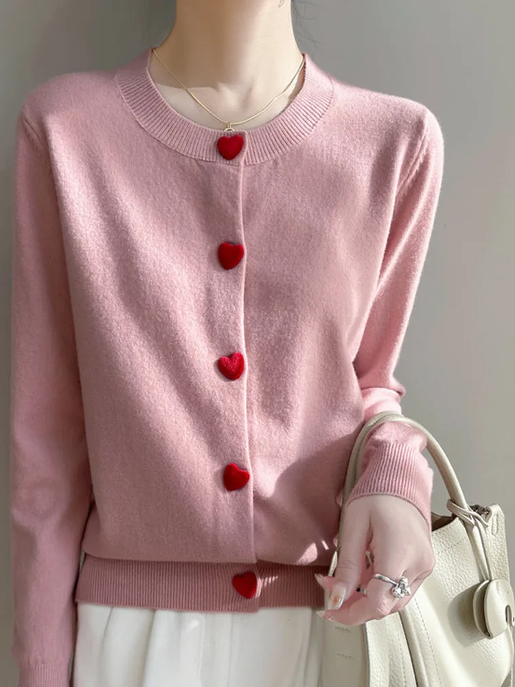 

Нежный мягкий вязаный кардиган с круглым вырезом и пуговицами в форме сердца, женский, приталенный, омолаживающий, весенняя новинка