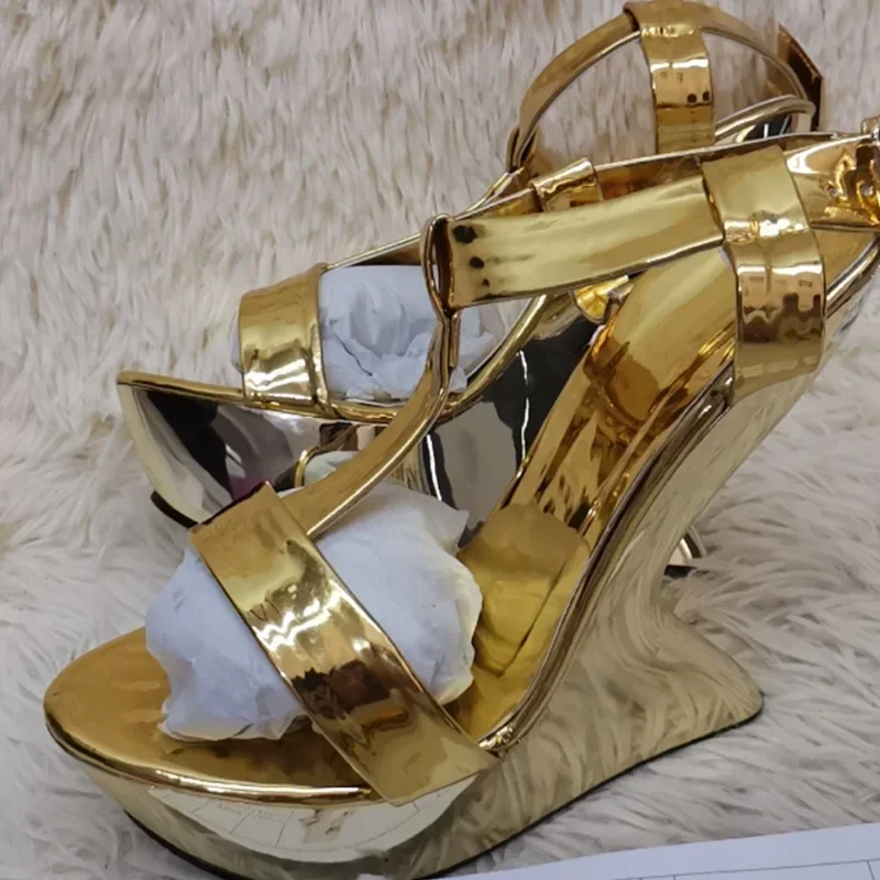 

Platform Patent Leather High Heels Sexy Pointed Toe Metallic Leather Square Heel Buckle Strap New Arrivals Fashion Women Shoes
