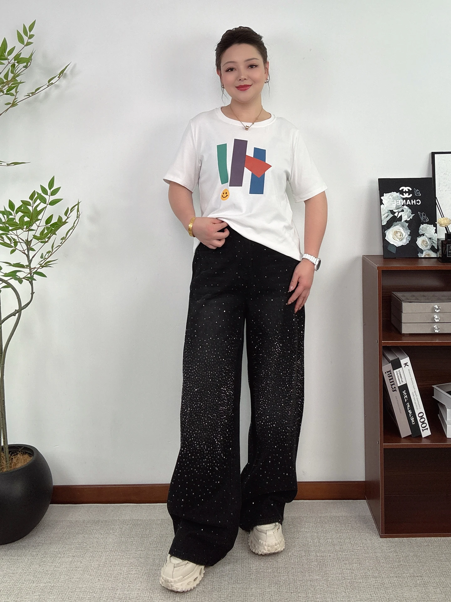 

Черные широкие прямые джинсы с высокой талией для женщин, свободные, стройнящие, из денима, весна 2026, новый стиль, большие размеры, повседневные, из хлопка