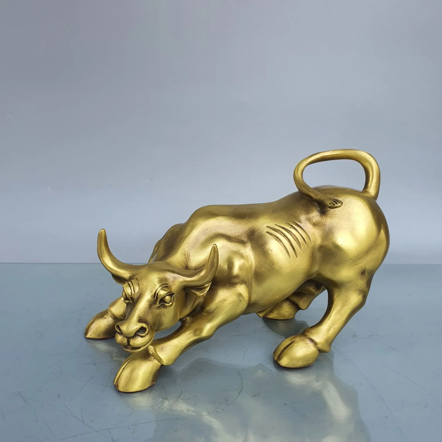 

11"Tibetan Temple Collection Bronze Zodiac Bull Statue Wang Cai Niu Wall Street Bull Bull Stock Market Amass wealth Ornaments