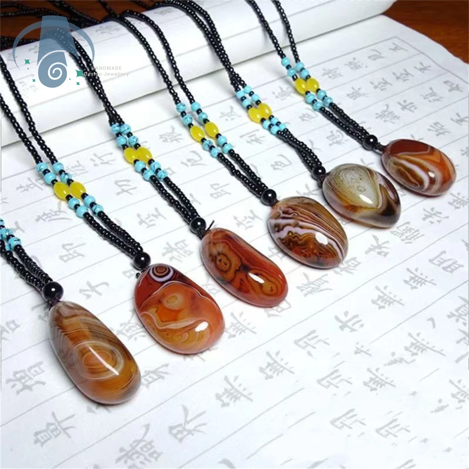 Natural Banded Agate Raw Stone Pendant Necklace Sweater Chain Handheld Car Ornament For Women Men Daily Wear Fashion Jewelry Gif