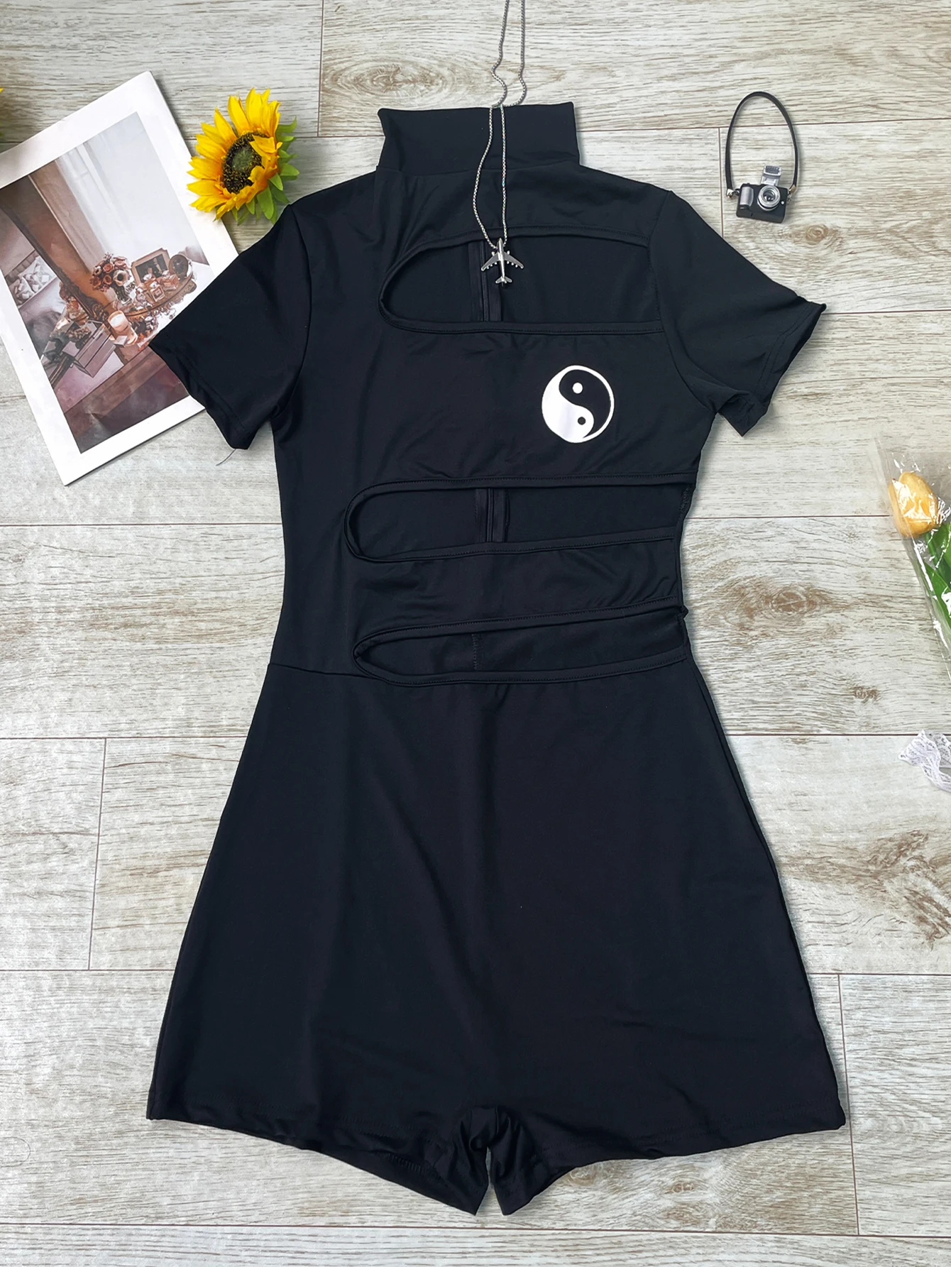 Y2K Gothic Harajuku Body Collo alto T-shirt a maniche corte Tuta Pantaloncini Nero Donna Punk Scava Fuori Abiti sexy della tuta