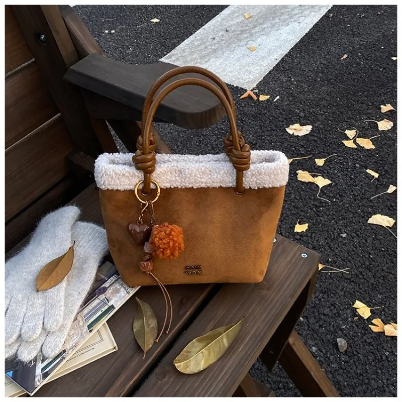 

Minimalist Elegant Casual Diaper Bags For Women High-End Leather Shoulder Bag Simple Commuter Bag Trendy Solid Color Designer