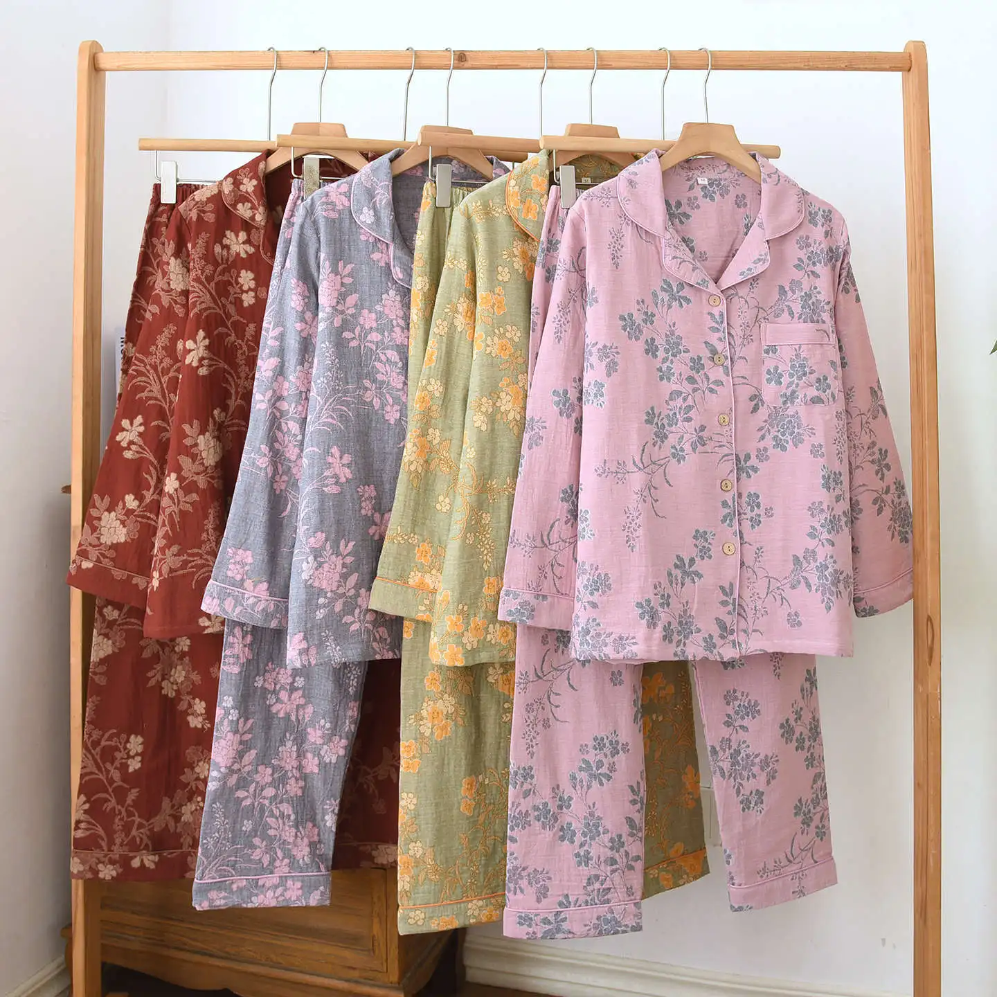 

Cotton Turn-down Collar Plum Blossom Flower Printed Pajamas Clothes for Women Thin Long Sleeve Long Pants Homewear Pyjamas