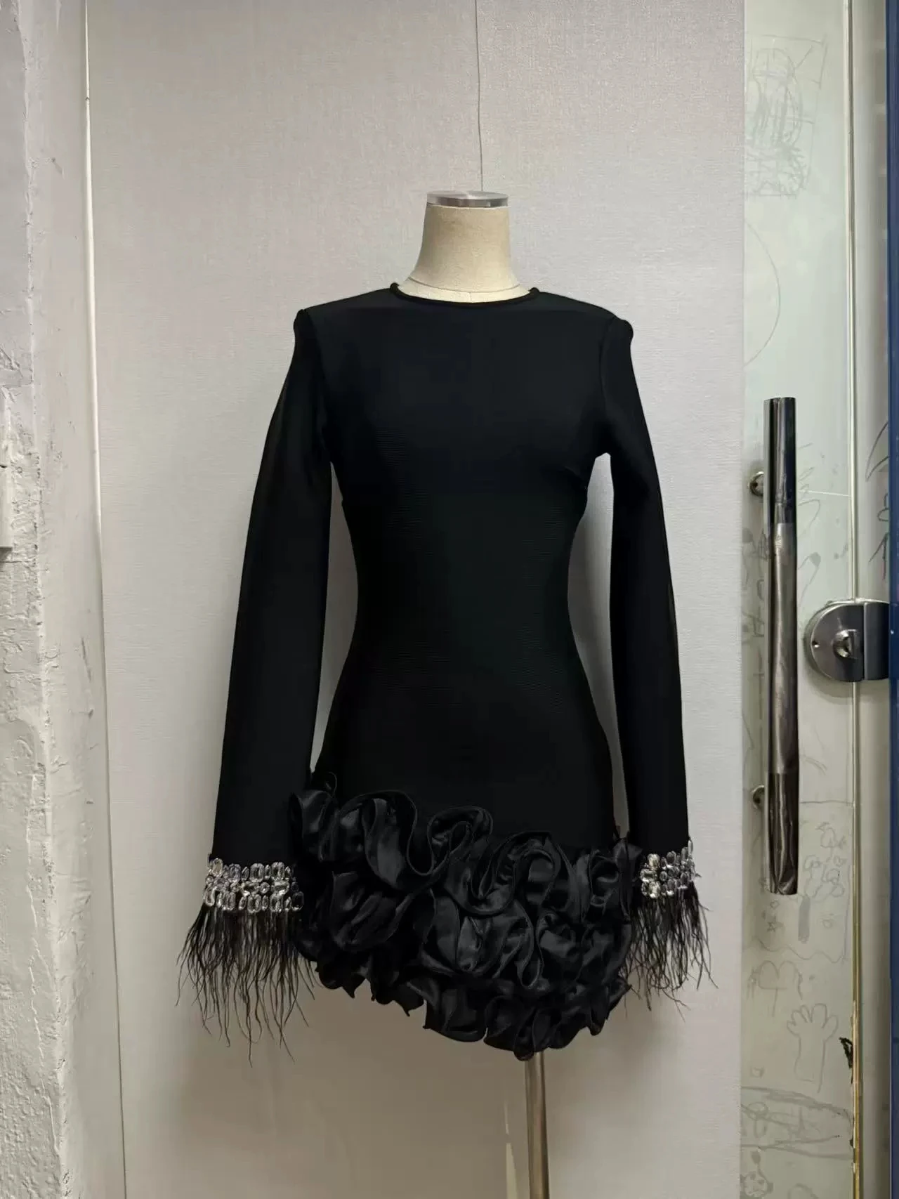 

New European and American 2025 long-sleeved sexy feather nail diamond flower dress dress bandage women's clothing-GZXX1063
