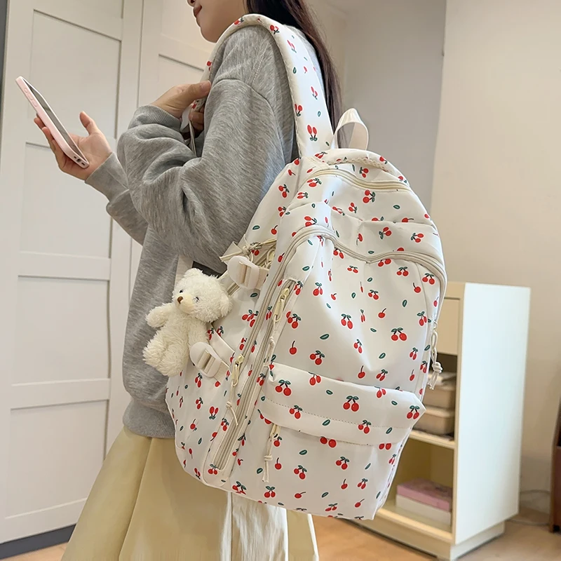 

Floral Casual Travel Daypack Large School Bag Cute Aesthetic Backpack College Backpacks for Teens Girls Women Students