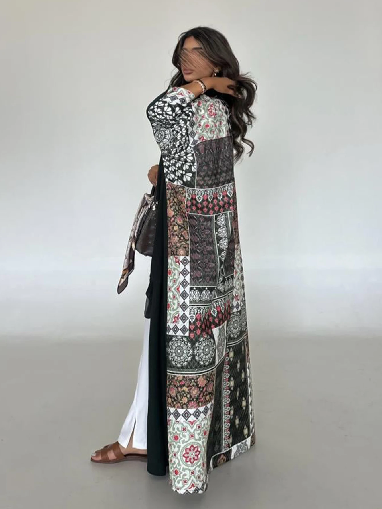 عباية عربية فضفاضة وأنيقة بطبعة زهور غير منتظمة وأكمام طويلة #1