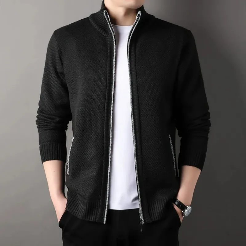 Maglione lavorato a maglia con colletto rialzato da uomo Autunno Inverno Nuovo cardigan Top Giacca coreana slim in tinta unita