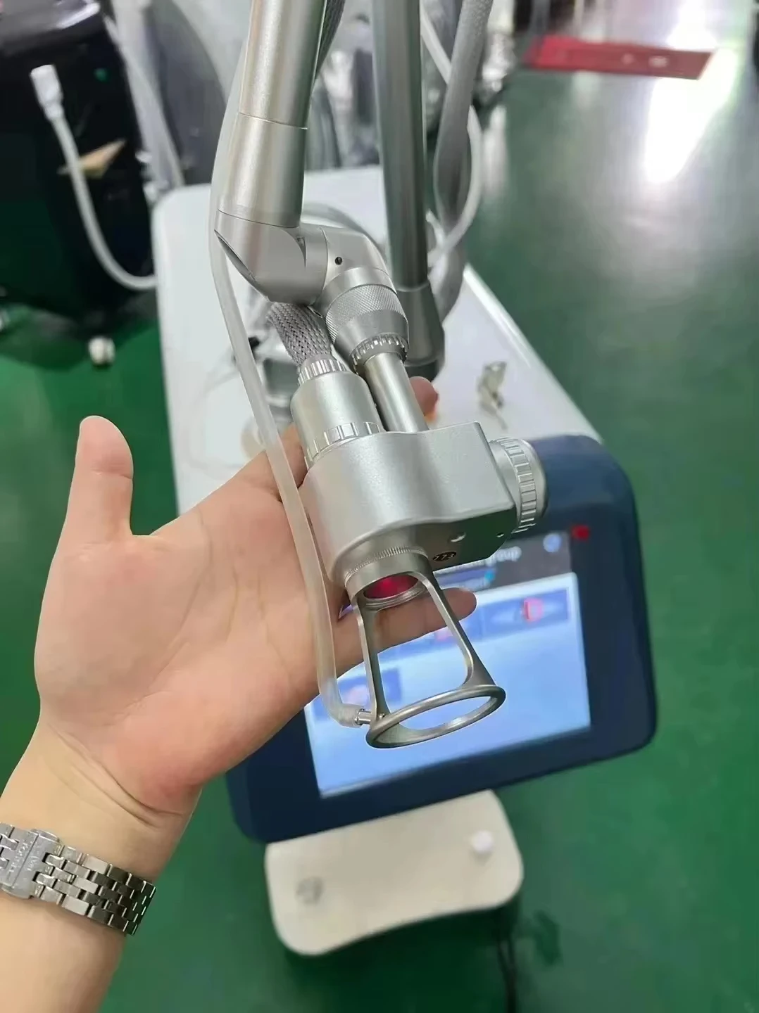

4D Fotona Co2 Fractional Laser Treatment Machine 10600nm for Skin Resurfacing And Acne Scar Removal Newest Design Beauty Machine
