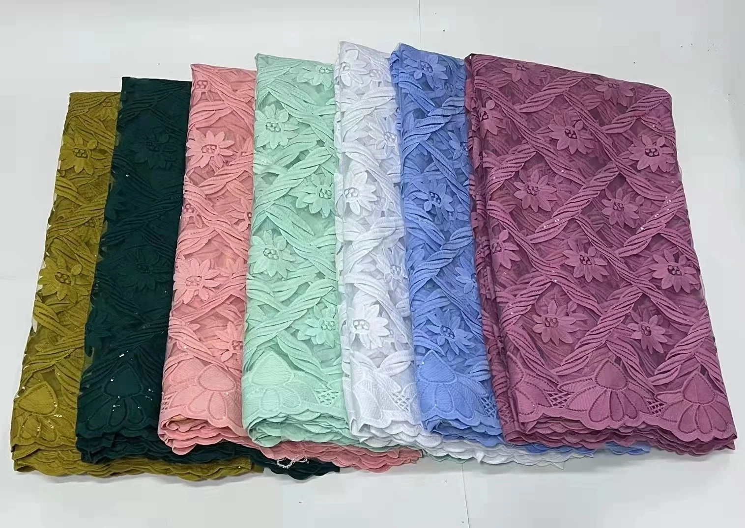 

2024 Hot Sequence Lace Fabric African Nigerian Net Lace With Sequins French Tulle Mesh Lace For Women Sequin Fabric Lace 5yards