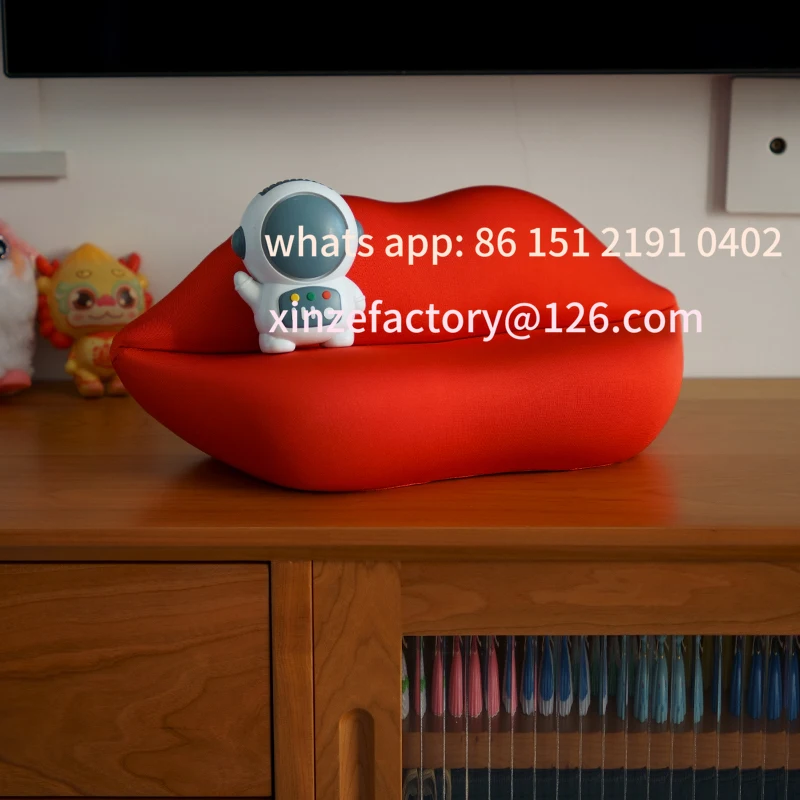 

Customizable model muzeum mebli 1970. 1:6 Franco Audrito Red Lips Sofa Desktop Ornament, Art Design, Doll Furniture