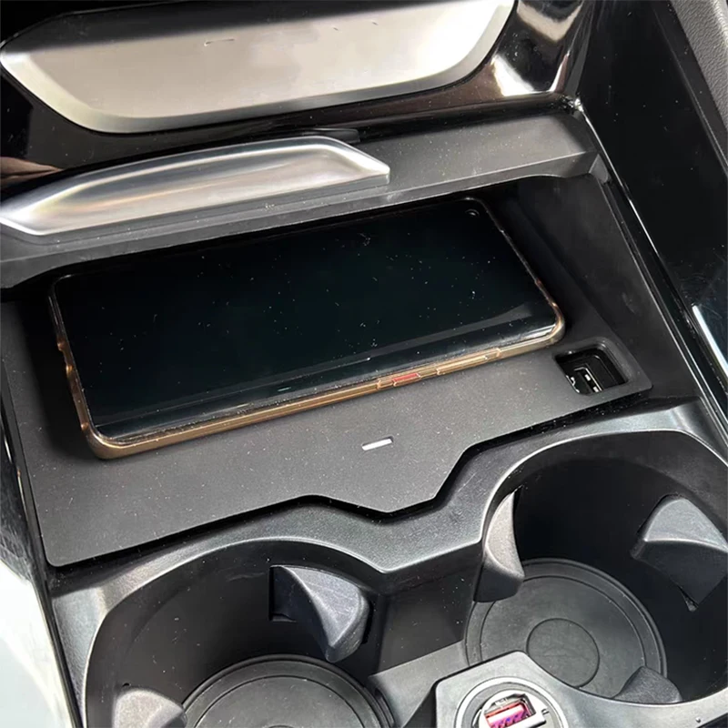 

Для BMW X3 G01 X4 G02 2018 2019 2020 2021 2022 15 Вт Автомобильное зарядное устройство для центральной консоли, беспроводное зарядное устройство, держатель для зарядки